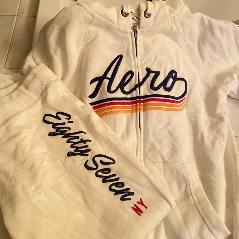 Aeropostale tracksuit